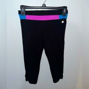 Girls size 10-12 Xersion crop exercise pants